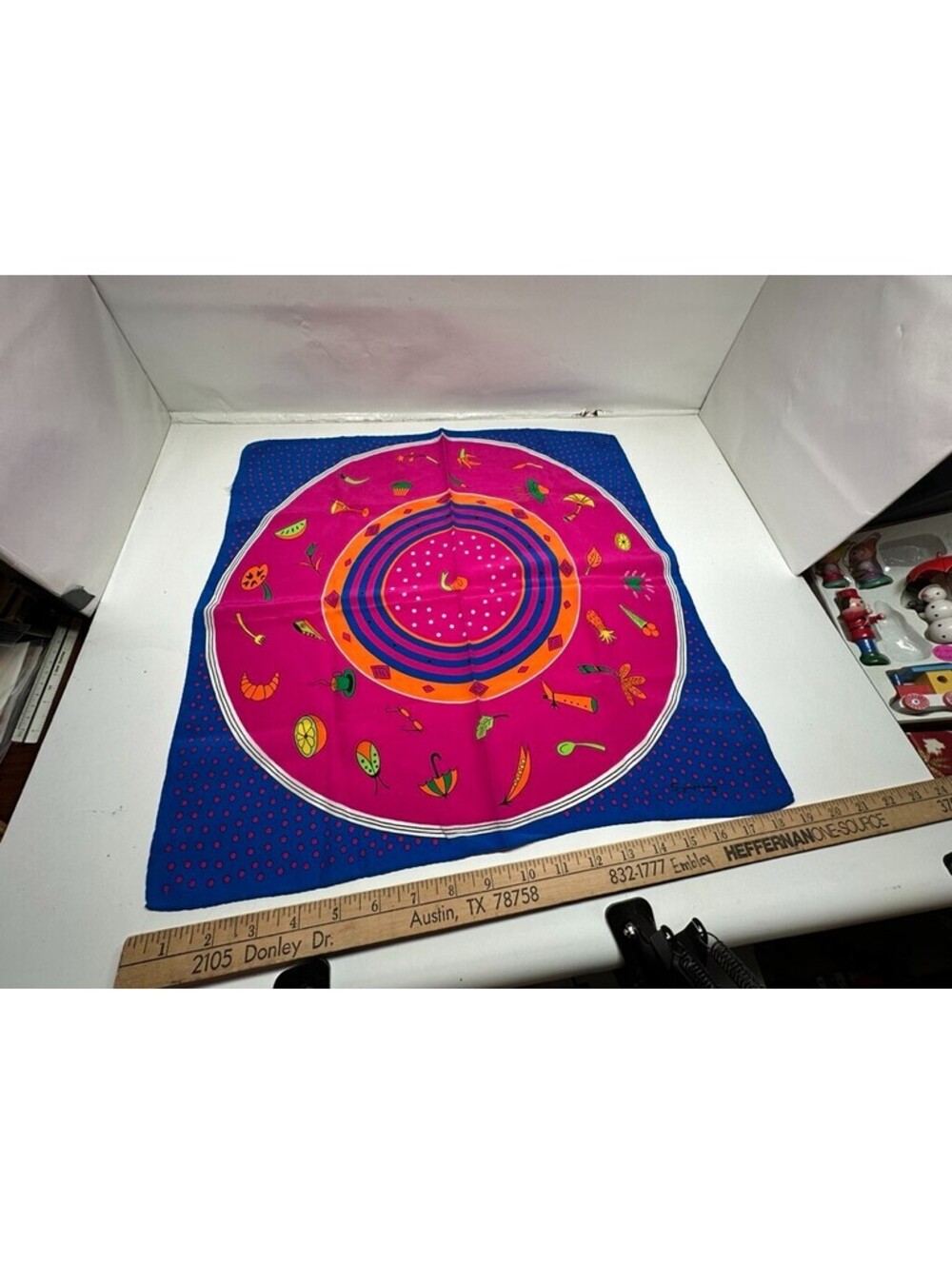 Vintage Symphony Boots Purple Pink Circle Handkerchief Approximately 19" x 19"